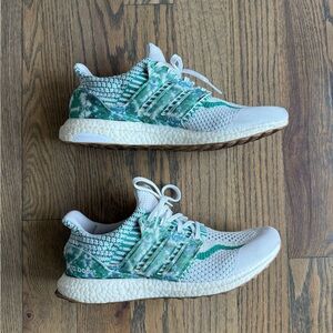 Men’s Adidas Ultraboost, Sz 11